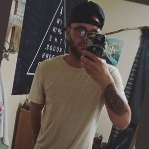 Meet your Posher, Jonathan